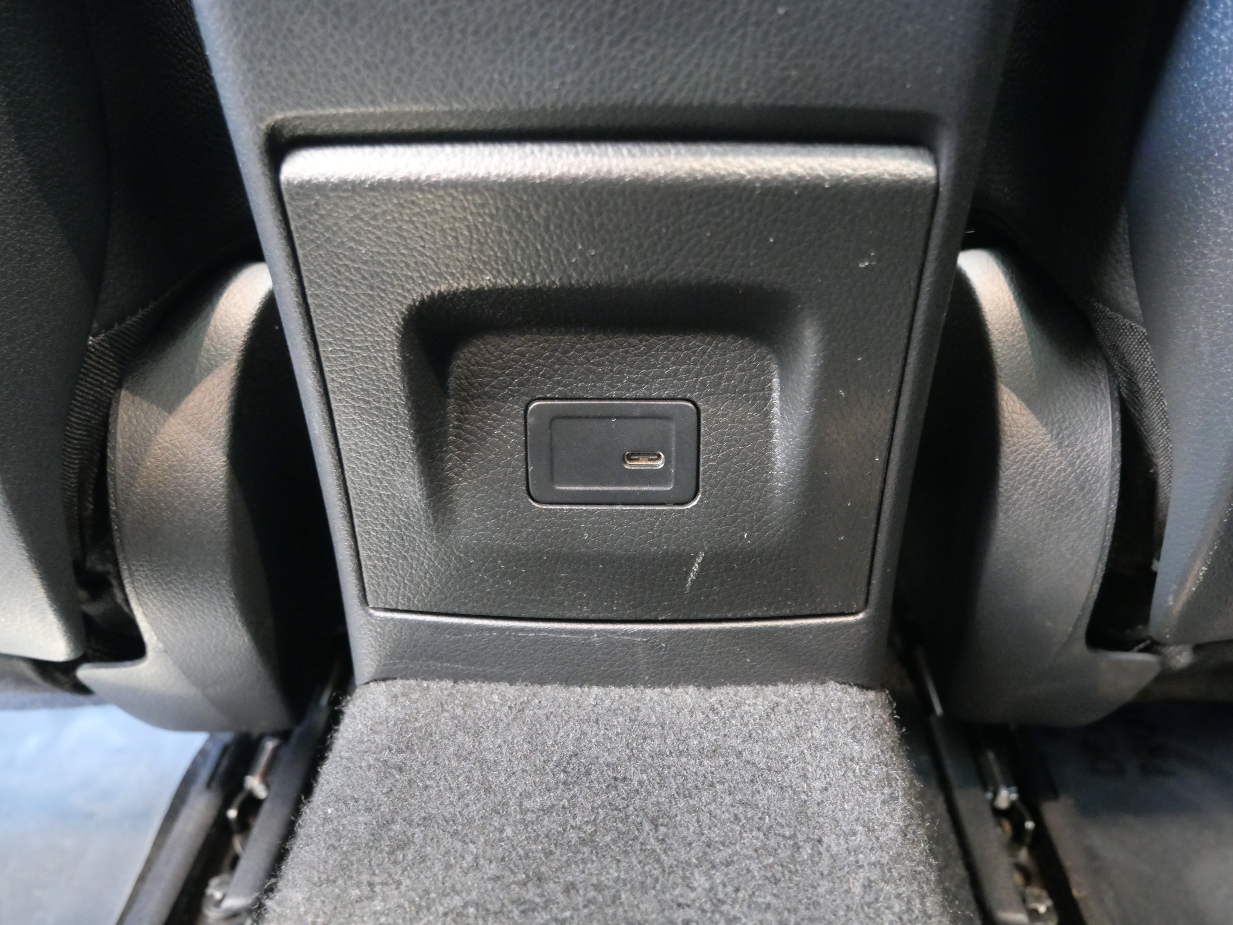 Used 2023 Mercedes-Benz CLA 250 4MATIC image 33