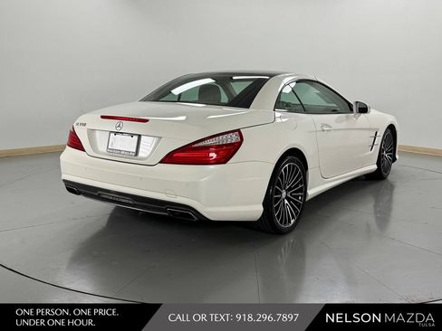 Used 2014 Mercedes-Benz SL 550 image 7