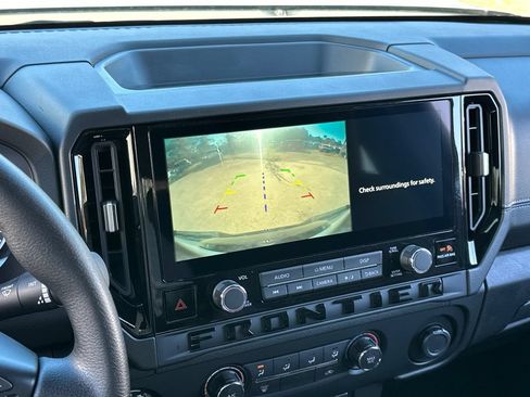 New 2026 Nissan Frontier SV w/ Tow Package AWD/4WD image 12