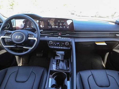 New 2026 Hyundai Elantra Limited FWD image 13