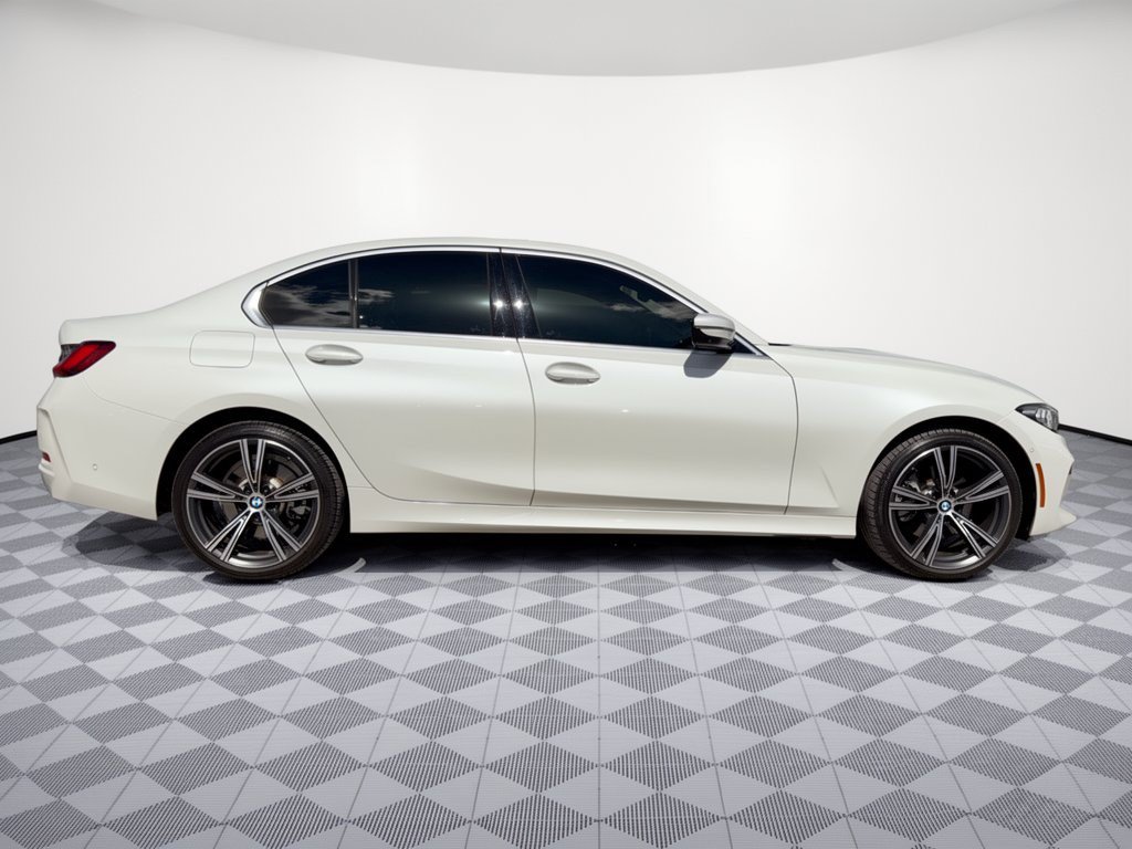Used 2024 BMW 330i Sedan w/ Premium Package RWD image 8
