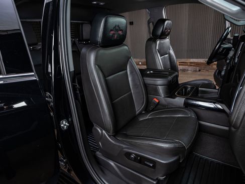 Used 2020 Chevrolet Silverado 2500 LTZ w/ LTZ Premium Package image 27