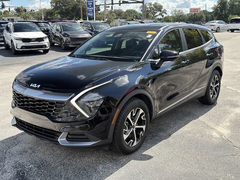 Certified 2023 Kia Sportage EX FWD image 8