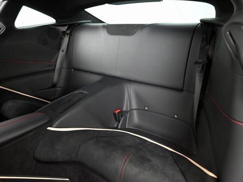 Used 2024 Ferrari Roma RWD image 11