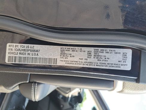 Certified 2023 Jeep Grand Cherokee Limited w/ Luxury Tech Group II AWD/4WD image 36