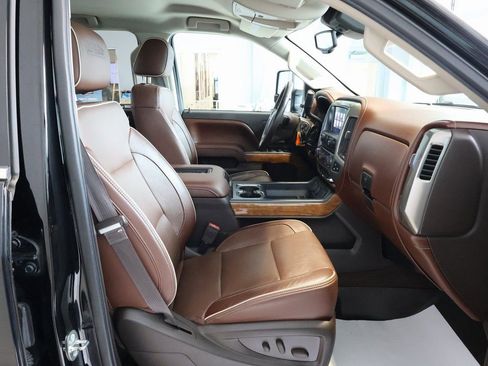 Certified 2016 Chevrolet Silverado 2500 High Country w/ Duramax Plus Package image 36