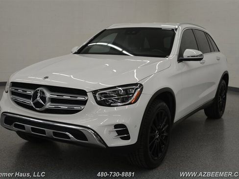 Used 2022 Mercedes-Benz GLC 300 4MATIC image 2