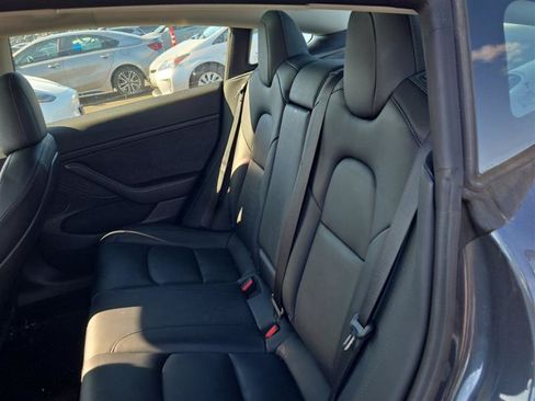 Used 2023 Tesla Model 3 Standard Range RWD image 4