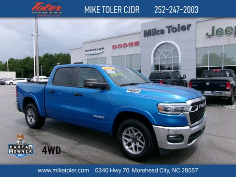 Used 2025 RAM 1500 Big Horn AWD/4WD image 1