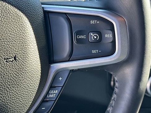 Certified 2022 RAM 1500 Big Horn image 32