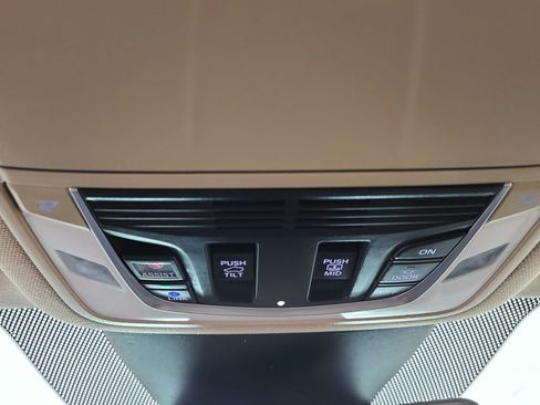 Used 2023 Acura MDX SH-AWD w/ Advance Package image 25