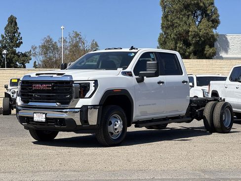 New 2026 GMC Sierra 3500 Pro RWD image 6