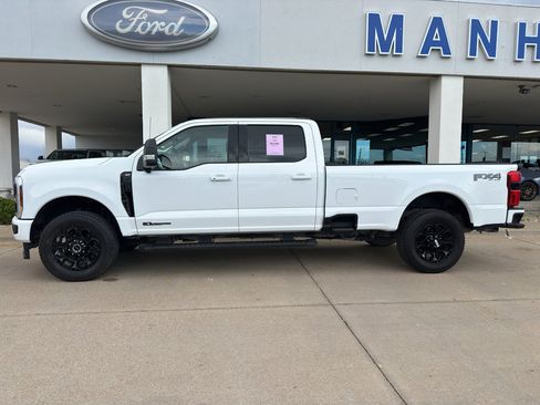 Used 2025 Ford F250 XLT w/ Black Appearance Package AWD/4WD image 4