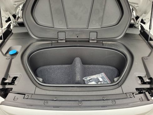 Used 2023 Volvo C40 P8 Recharge Plus AWD/4WD image 20