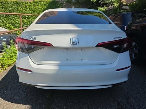 Used 2024 Honda Civic Sport image 6