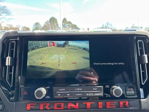 Certified 2025 Nissan Frontier PRO-4X w/ Interior Protection Package AWD/4WD image 27