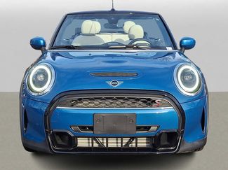 Used 2023 MINI Cooper S w/ Signature Upholstery Package video 2
