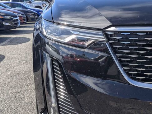 Used 2021 Cadillac XT6 Premium Luxury FWD image 9