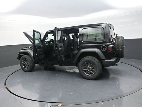 New 2026 Jeep Wrangler Unlimited Sport AWD/4WD image 34