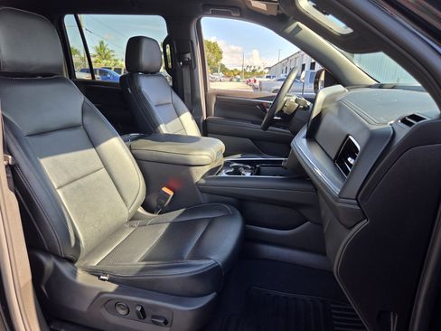Certified 2026 Chevrolet Suburban LS RWD image 18