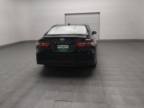 Used 2022 Toyota Camry LE image 7