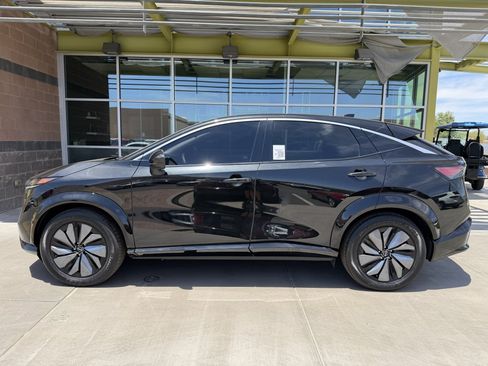 Used 2025 Nissan Ariya FWD image 7