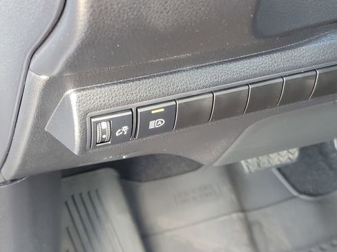 Used 2025 Toyota Corolla LE image 15