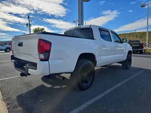 Used 2023 Toyota Tacoma SR image 3