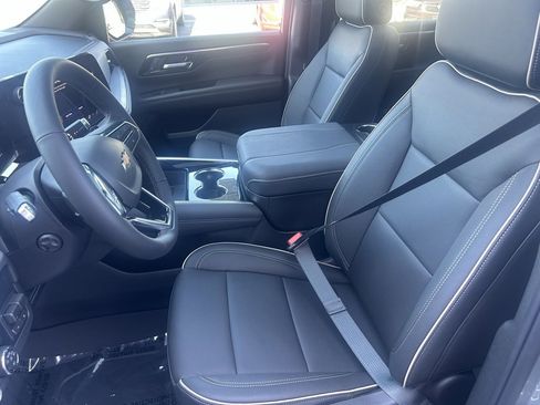 New 2026 Chevrolet Suburban Premier w/ Sun And Tow Package image 10