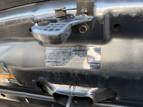 Used 2025 Nissan Pathfinder S FWD image 15