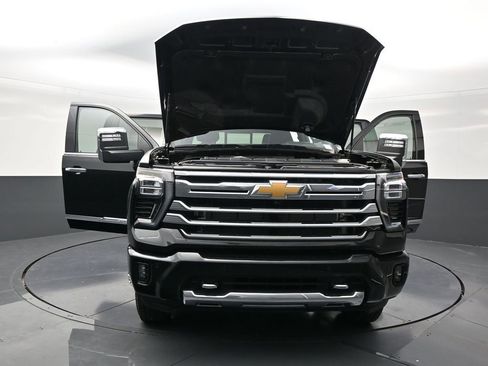 Used 2025 Chevrolet Silverado 3500 High Country w/ High Country Premium Package AWD/4WD image 33