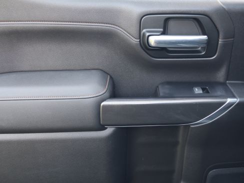 Used 2019 GMC Sierra 1500 AT4 w/ AT4 Premium Package AWD/4WD image 36