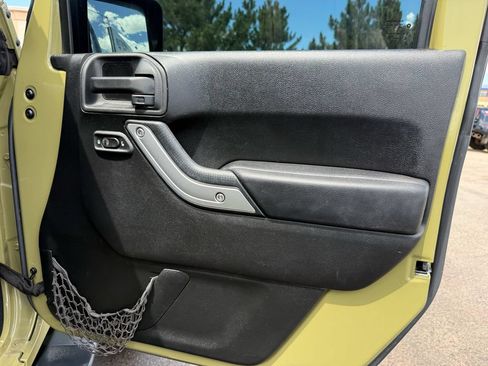 Used 2013 Jeep Wrangler Unlimited Sahara w/ Connectivity Group AWD/4WD image 24