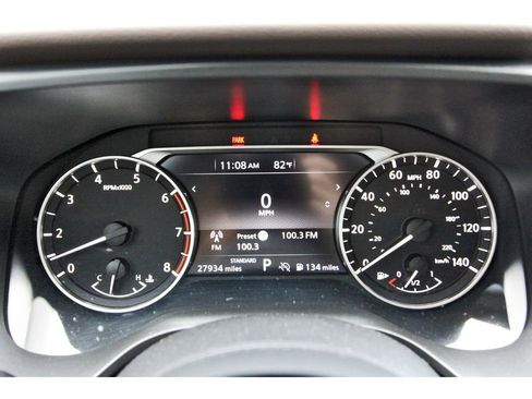 Used 2023 Nissan Rogue SV FWD image 14