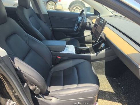 Used 2018 Tesla Model 3 Long Range AWD/4WD image 3