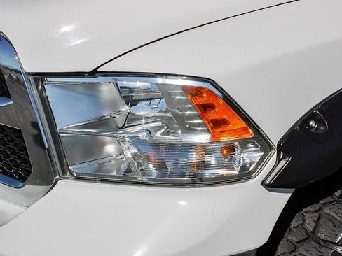 Used 2021 RAM 1500 Classic SLT image 10