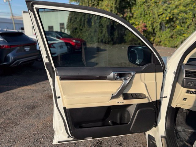 Certified 2023 Lexus GX 460 Premium w/ Accessory Package AWD/4WD image 14