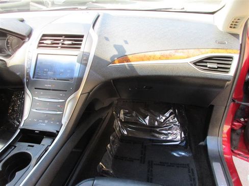 Used 2015 Lincoln MKZ w/ Equipment Group 101A Select image 31