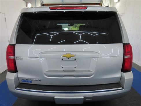 Used 2016 Chevrolet Suburban LTZ AWD/4WD image 7