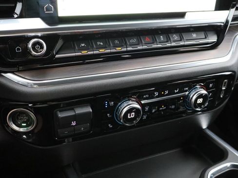 Certified 2023 GMC Sierra 1500 SLT w/ SLT Premium Plus Package image 17