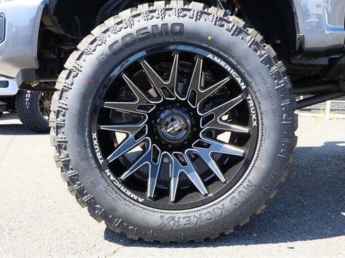 Used 2025 Ford F350 Platinum w/ Tremor Off-Road Package AWD/4WD image 12