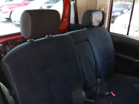 Used 2011 Nissan Cube 1.8 S w/ Interior Designer Pkg FWD image 14