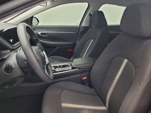 Used 2023 Hyundai Sonata SEL w/ Preferred Accessory Package FWD image 17