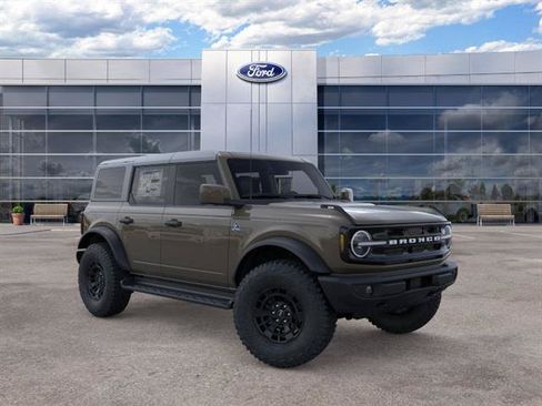 New 2026 Ford Bronco Outer Banks w/ Sasquatch Package AWD/4WD image 7