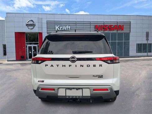 New 2025 Nissan Pathfinder Platinum w/ Black Appearance Package image 4