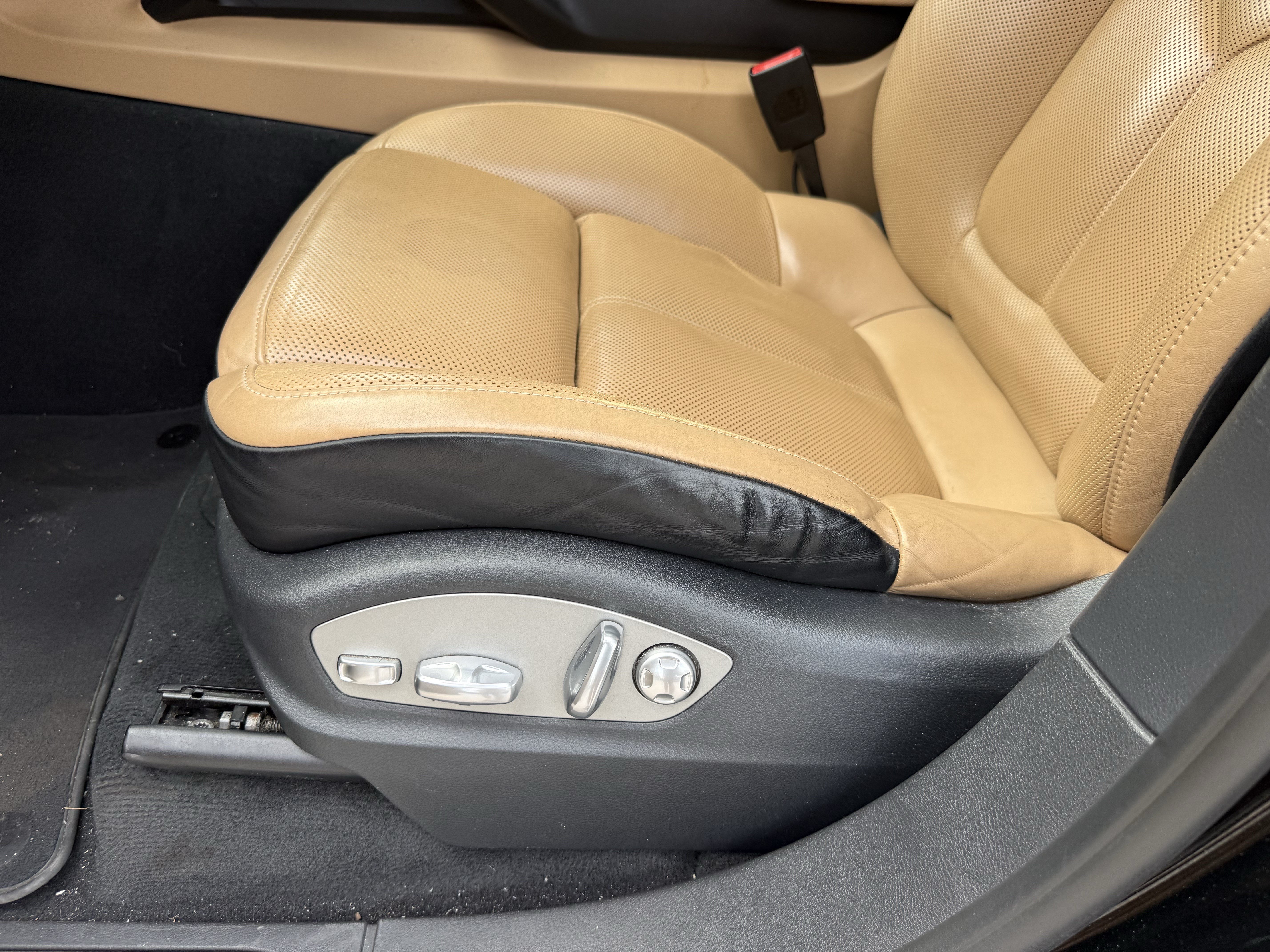 Used 2016 Porsche Cayenne S AWD/4WD image 29