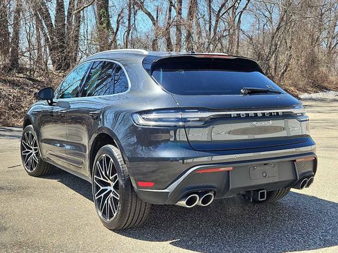 Certified 2025 Porsche Macan S AWD/4WD image 3