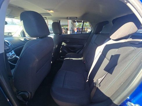 Used 2016 Chevrolet Trax LT w/ LT Sun and Sound Package image 24