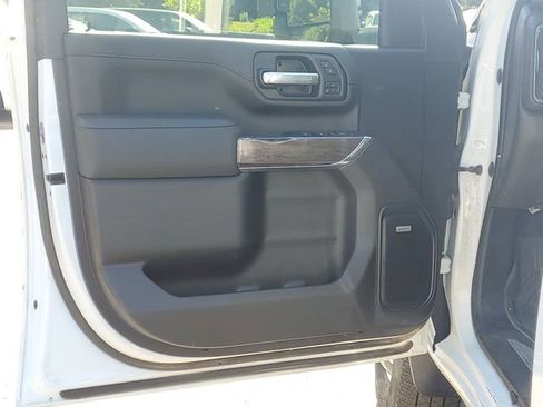 Used 2022 Chevrolet Silverado 3500 LTZ w/ LTZ Convenience Package AWD/4WD image 11