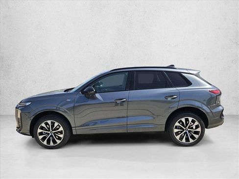 Certified 2026 Audi Q3 quattro 2.0T AWD/4WD image 8